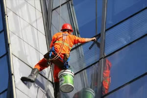 南昌蜘蛛人幕墙清洗